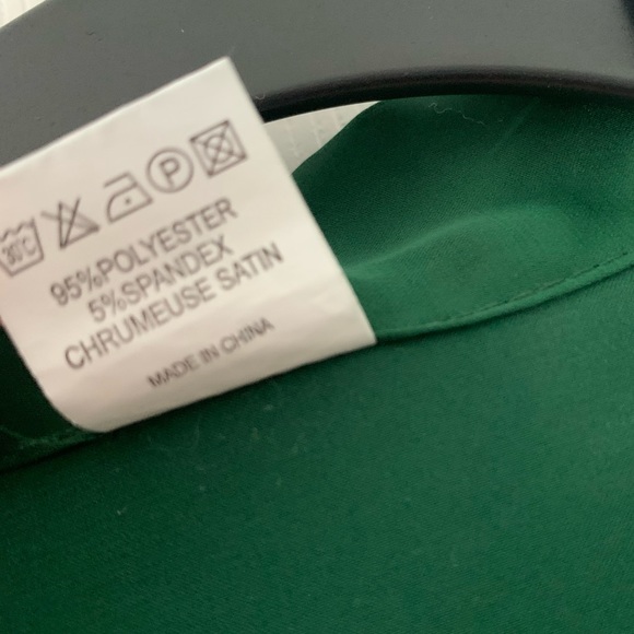 Green Satin Robe - Picture 4 of 5